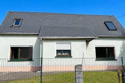 Haus Rodewisch - 4 Zimmer, 122 m&sup2;, 160.000&euro; | Angebot:26971253