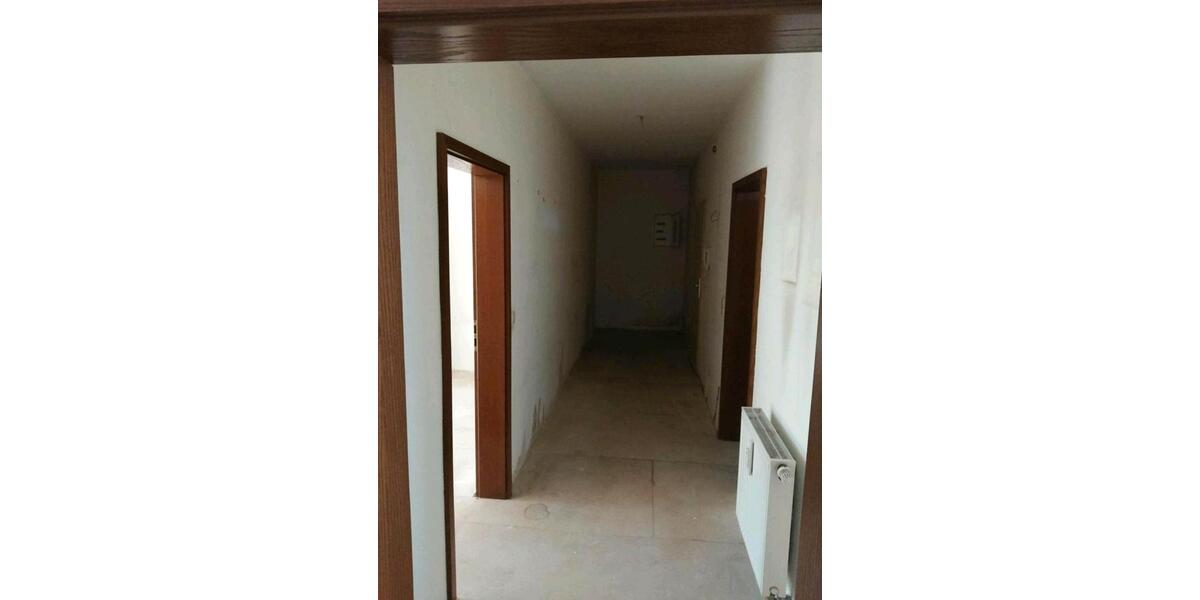 Etagenwohnung Treuen - 3 Zimmer, 83 m&sup2;, 32.500&euro; | Angebot:23229537