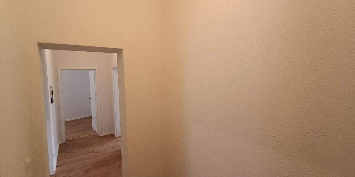 Etagenwohnung Reichenbach im Vogtland Reichenbach - 3 Zimmer, 66 m&sup2;, 400&euro; | Angebot:25769865