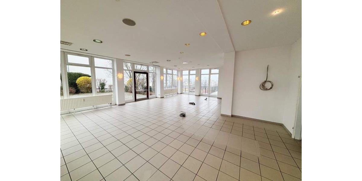Gewerbeobjekt Plauen Reusa - 7 Zimmer, 299.000&euro; | Angebot:25819922