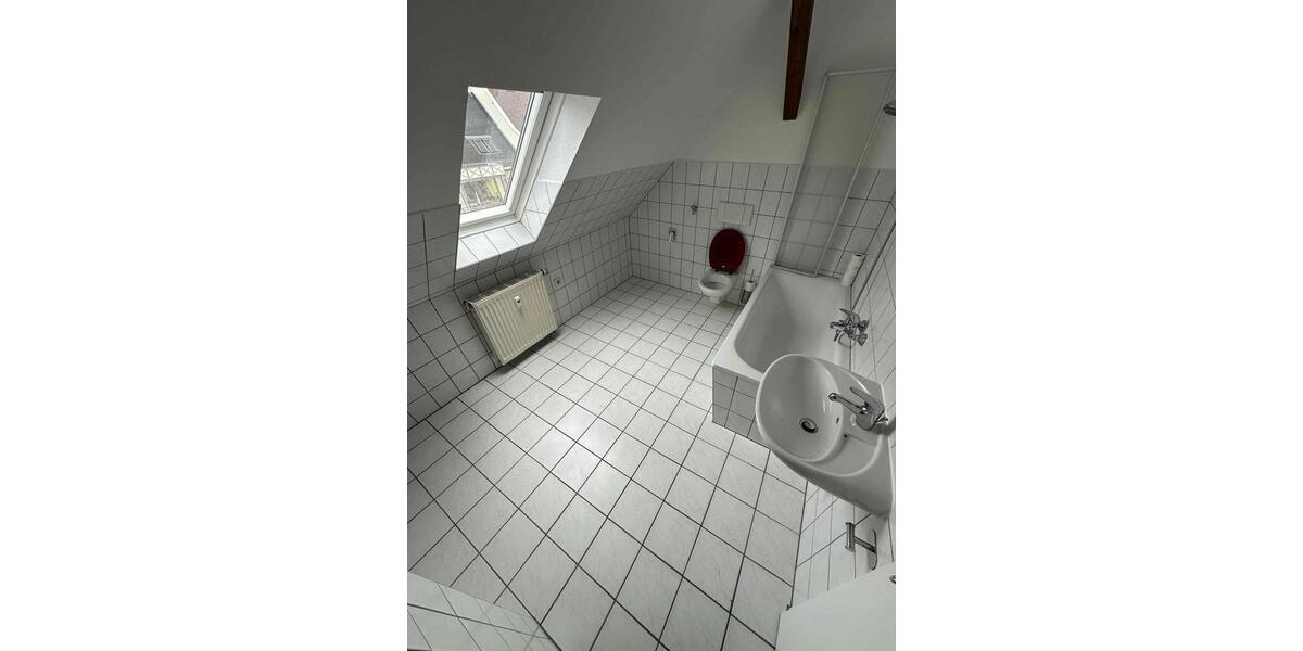 Dachgeschoßwohnung Plauen Altstadt - 1.5 Zimmer, 41 m&sup2;, 208&euro; | Angebot:24749316