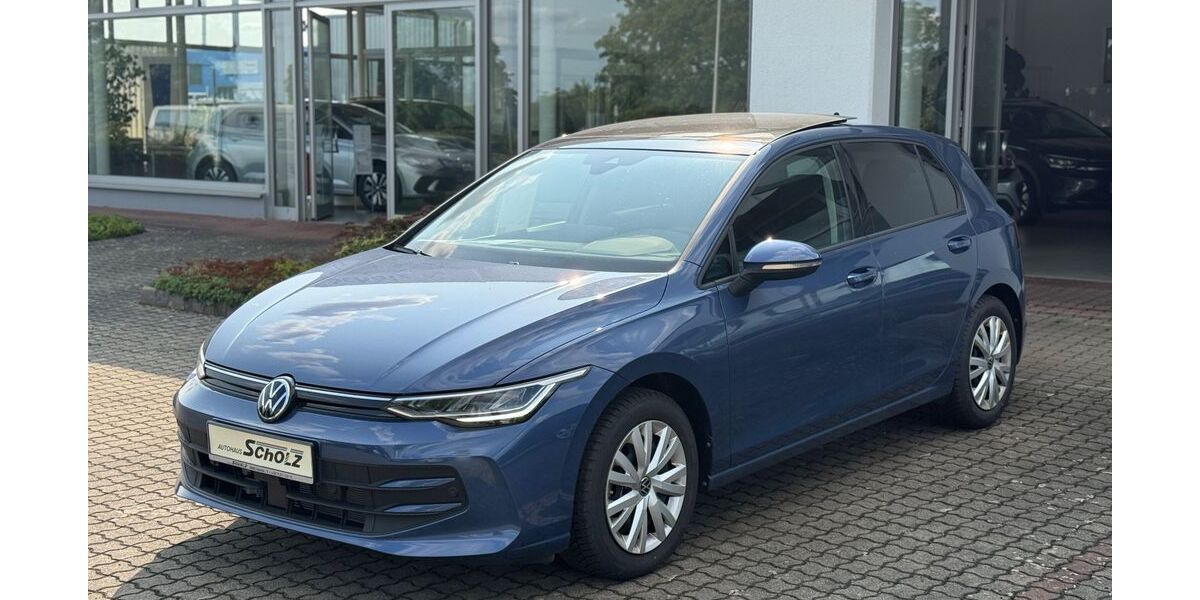 VW Golf 8.224 km 25.490 &euro; Oelsnitz 08606