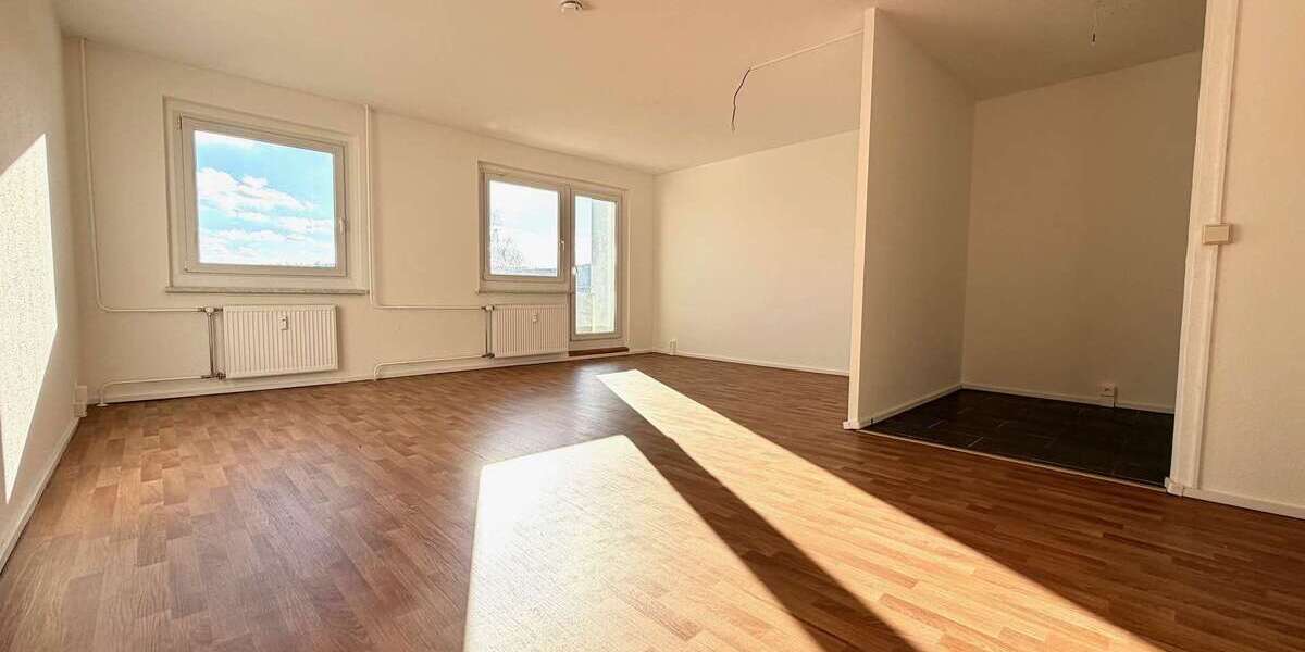 Etagenwohnung Plauen Chrieschwitz - 3 Zimmer, 69 m&sup2;, 348&euro; | Angebot:25518870