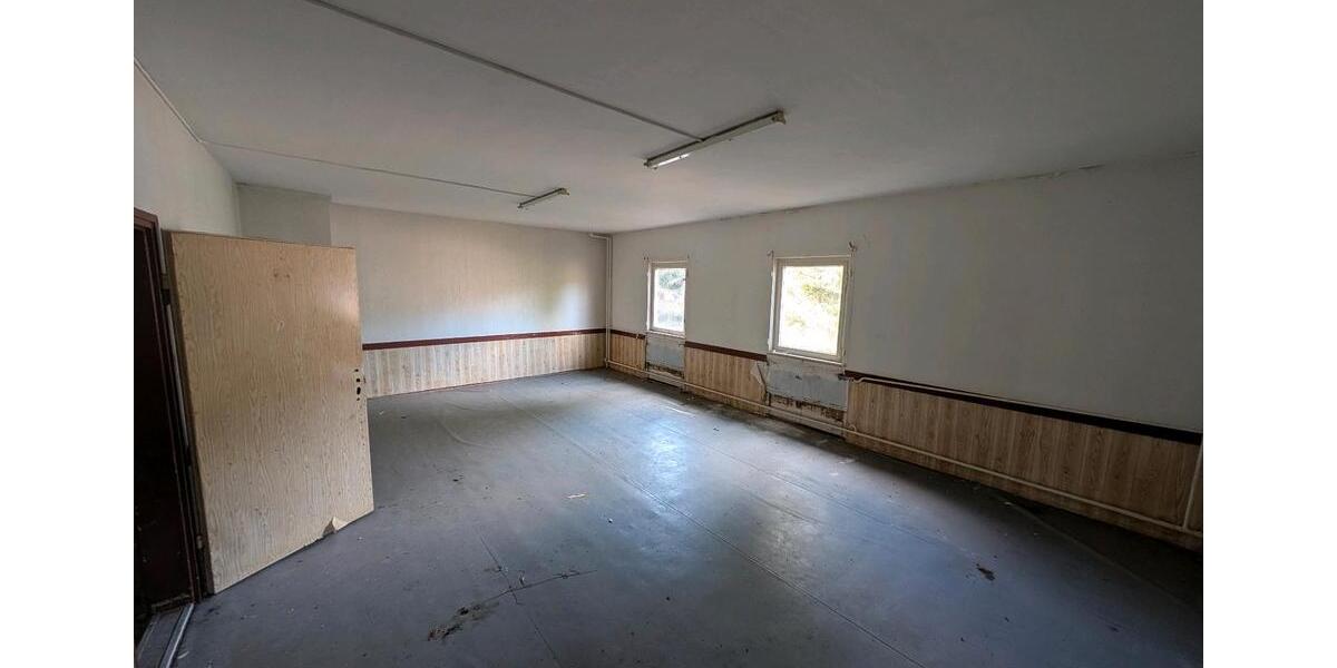 Mehrfamilienhaus, Wohnhaus Muldenhammer - 30 Zimmer, 2.400 m&sup2;, 80.000&euro; | Angebot:25879602