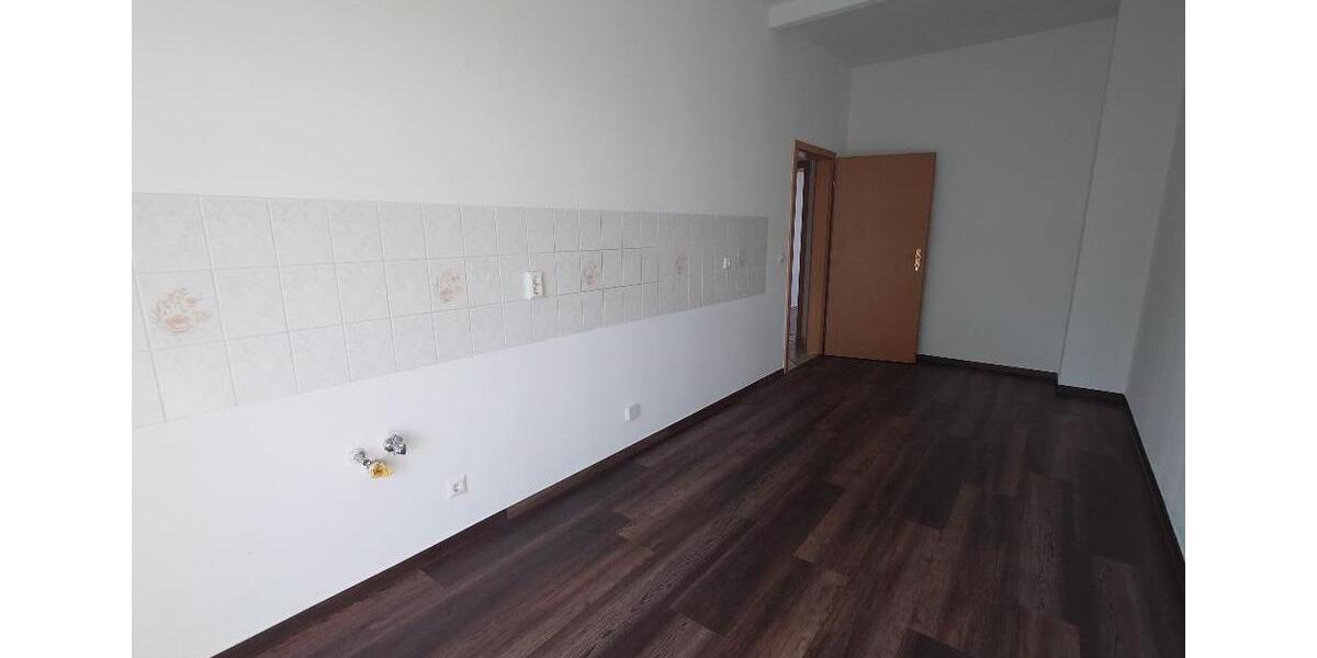 Etagenwohnung Plauen Bahnhofsvorstadt - 4 Zimmer, 99 m&sup2;, 450&euro; | Angebot:20433532