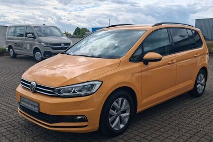 VW Touran 79.395 km 23.990 &euro; Oelsnitz 08606