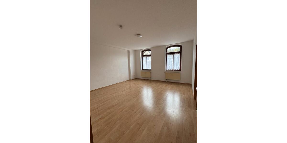 Etagenwohnung Reichenbach im Vogtland - 2 Zimmer, 55 m&sup2;, 420&euro; | Angebot:25974113