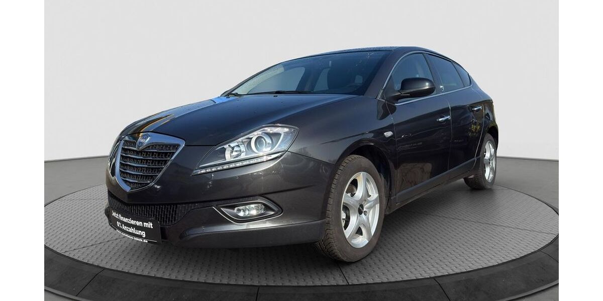 Lancia Delta 98.044 km 5.997 &euro; Neustadt 08223