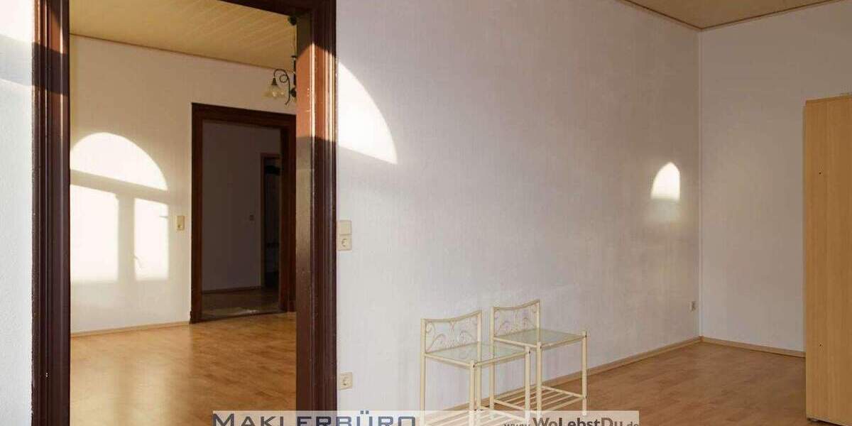 Etagenwohnung Greiz Irchwitz - 2 Zimmer, 72 m&sup2;, 432&euro; | Angebot:25729333