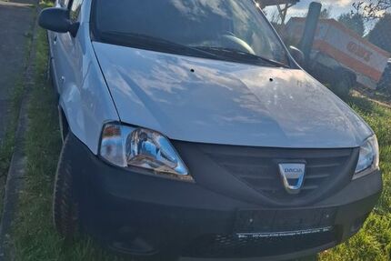 Dacia Logan 43.000 km 3.100 &euro; hirschberg 07927