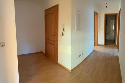 Wohnung Plauen Bahnhofsvorstadt - 3 Zimmer, 77 m&sup2;, 382&euro; | Angebot:23032907