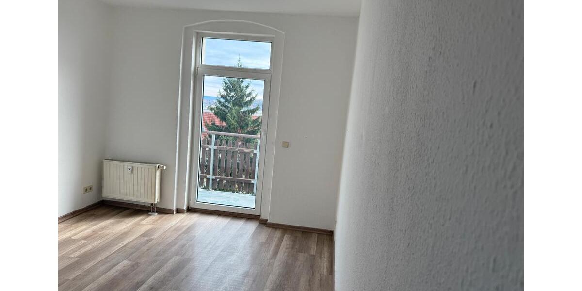 Dachgeschoßwohnung Plauen - 2 Zimmer, 52 m&sup2;, 310&euro; | Angebot:24395952