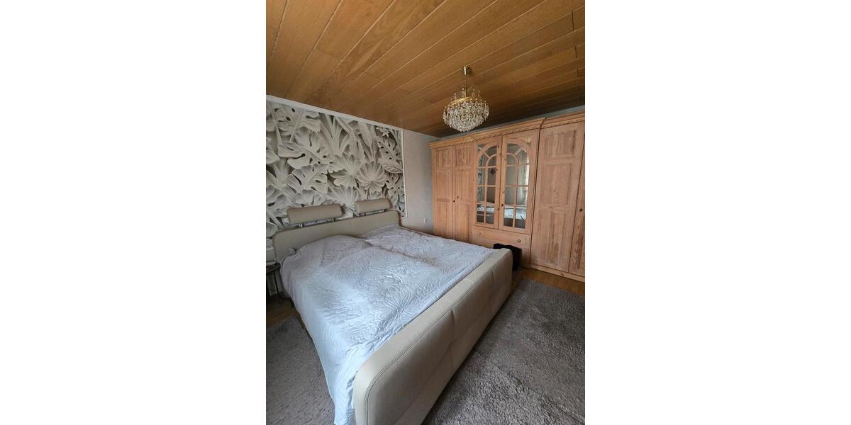 Doppelhaushälfte Lengenfeld - 7 Zimmer, 190 m&sup2;, 620.000&euro; | Angebot:26926226