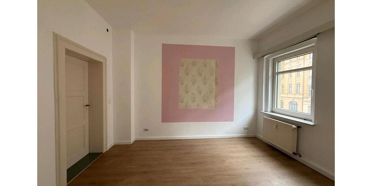 Etagenwohnung Plauen - 2 Zimmer, 68 m&sup2;, 408&euro; | Angebot:25572182