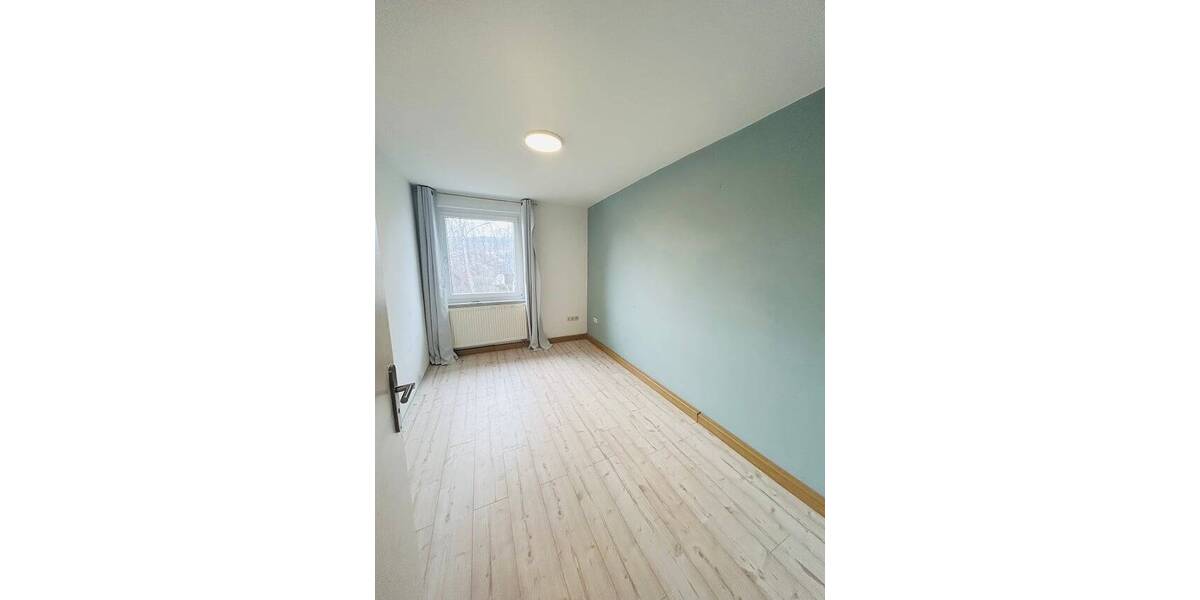 Einfamilienhaus Döhlau - 6 Zimmer, 195 m&sup2;, 270.000&euro; | Angebot:26085271