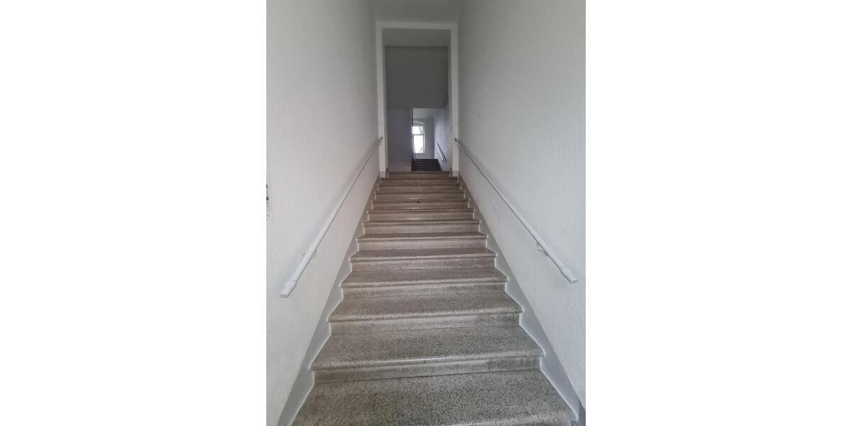 Etagenwohnung Plauen Bahnhofsvorstadt - 1 Zimmer, 44 m&sup2;, 280&euro; | Angebot:26561439