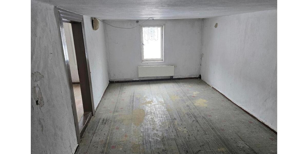 Einfamilienhaus Mohlsdorf-Teichwolframsdorf Teichwolframsdorf - 7 Zimmer, 180 m&sup2;, 42.000&euro; | Angebot:24616575