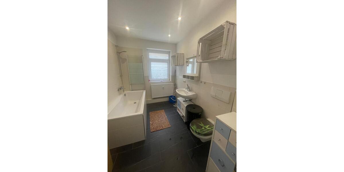 Etagenwohnung Greiz - 2 Zimmer, 58 m&sup2;, 495&euro; | Angebot:25369393