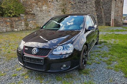 VW Golf 84.000 km 14.990 &euro; Döhlau 95182