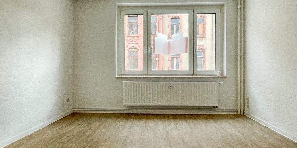 Etagenwohnung Plauen Stadtmitte - 3 Zimmer, 55 m&sup2;, 289&euro; | Angebot:25985506