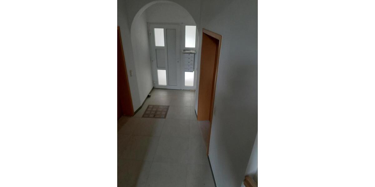 Etagenwohnung Greiz - 3 Zimmer, 108 m&sup2;, 720&euro; | Angebot:25307166