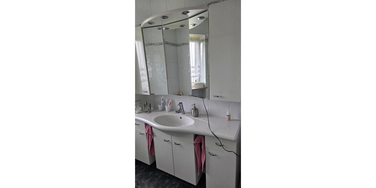 Etagenwohnung Döhlau - 3 Zimmer, 87 m&sup2;, 198.000&euro; | Angebot:24817061