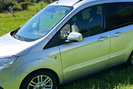 Ford Tourneo Courier 126.500 km 9.000 &euro; Schöneck 08261