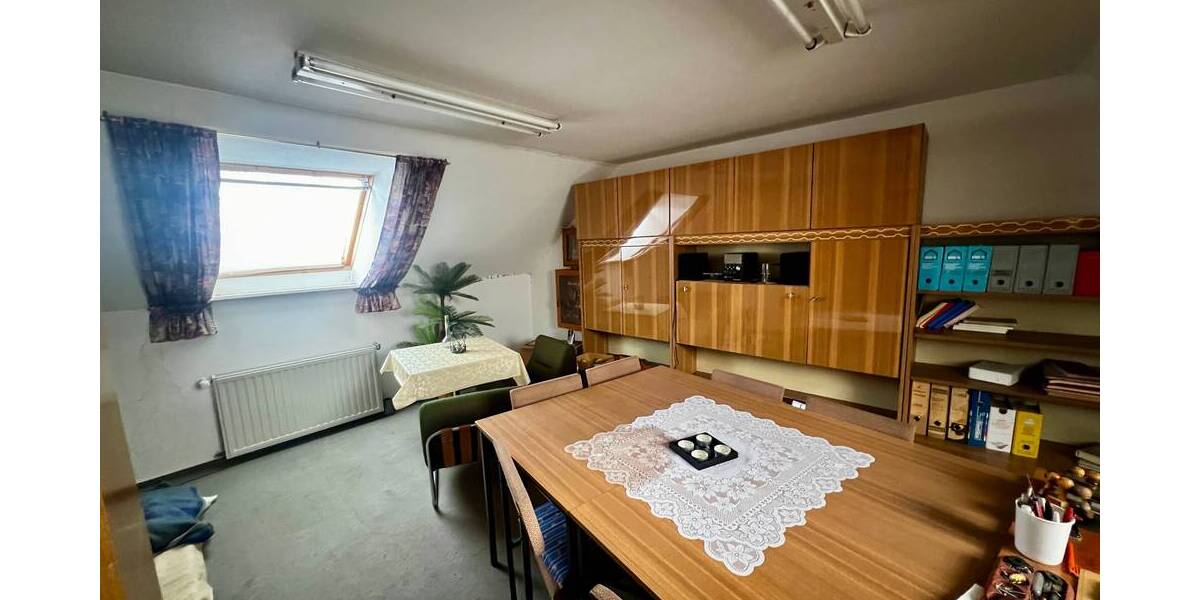 Mehrfamilienhaus, Wohnhaus Auerbach - 8 Zimmer, 160 m&sup2;, 69.000&euro; | Angebot:25746718