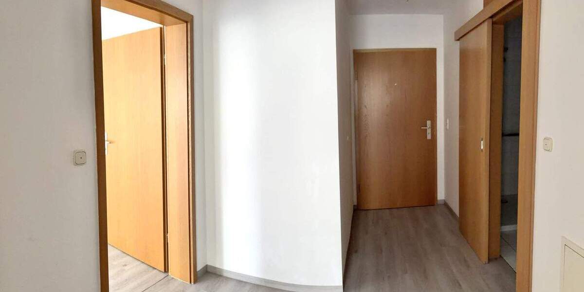 Etagenwohnung Auerbach Mühlgrün - 2 Zimmer, 68 m&sup2;, 400&euro; | Angebot:25741450