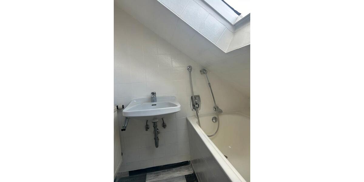 Etagenwohnung Hof Altstadt - 2 Zimmer, 35 m&sup2;, 350&euro; | Angebot:26040572