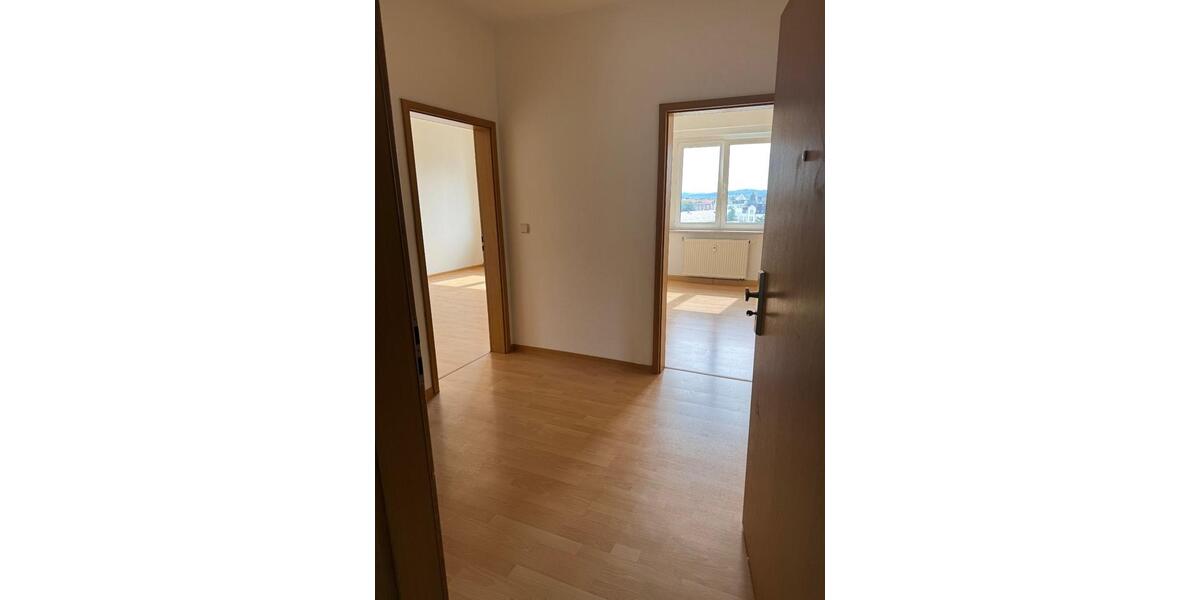 Dachgeschoßwohnung Plauen Bahnhofsvorstadt - 2 Zimmer, 62 m&sup2;, 274&euro; | Angebot:23174561