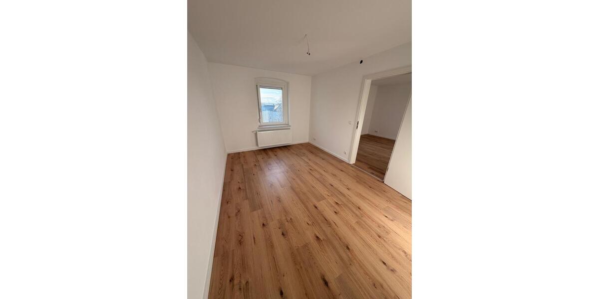 Etagenwohnung Rehau - 4 Zimmer, 76 m&sup2;, 700&euro; | Angebot:26580912