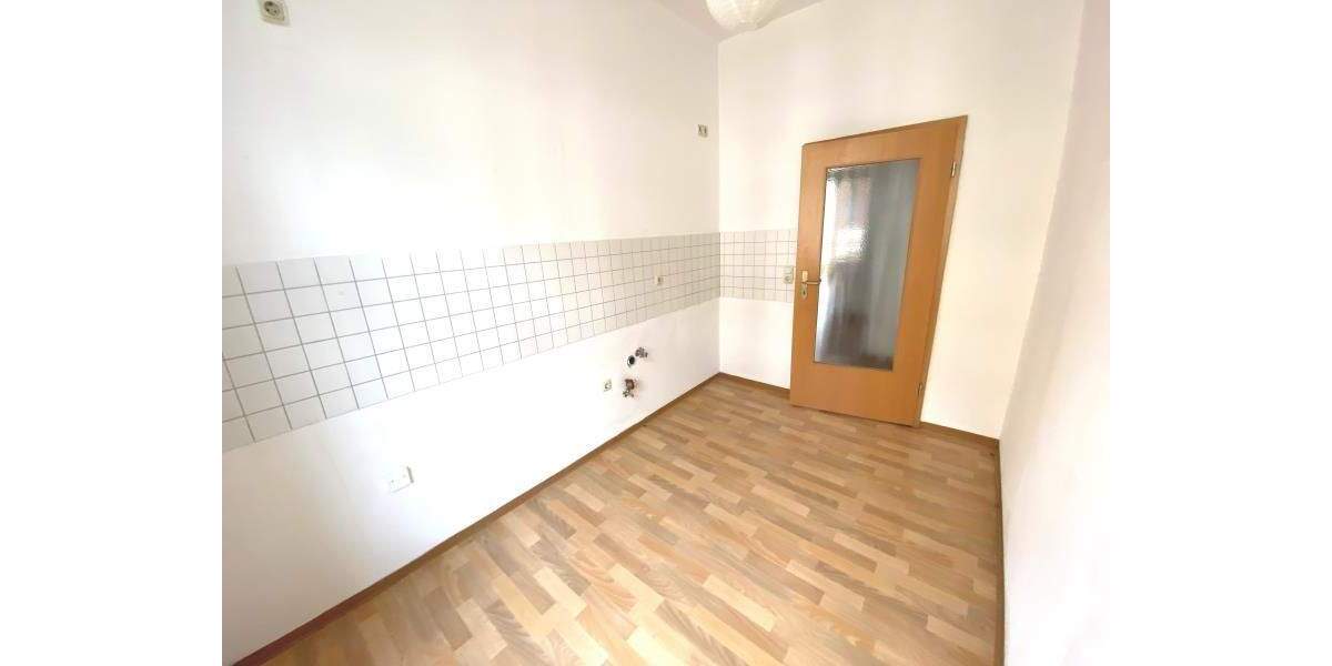 Etagenwohnung Plauen Hammervorstadt - 2 Zimmer, 61 m&sup2;, 280&euro; | Angebot:25691960