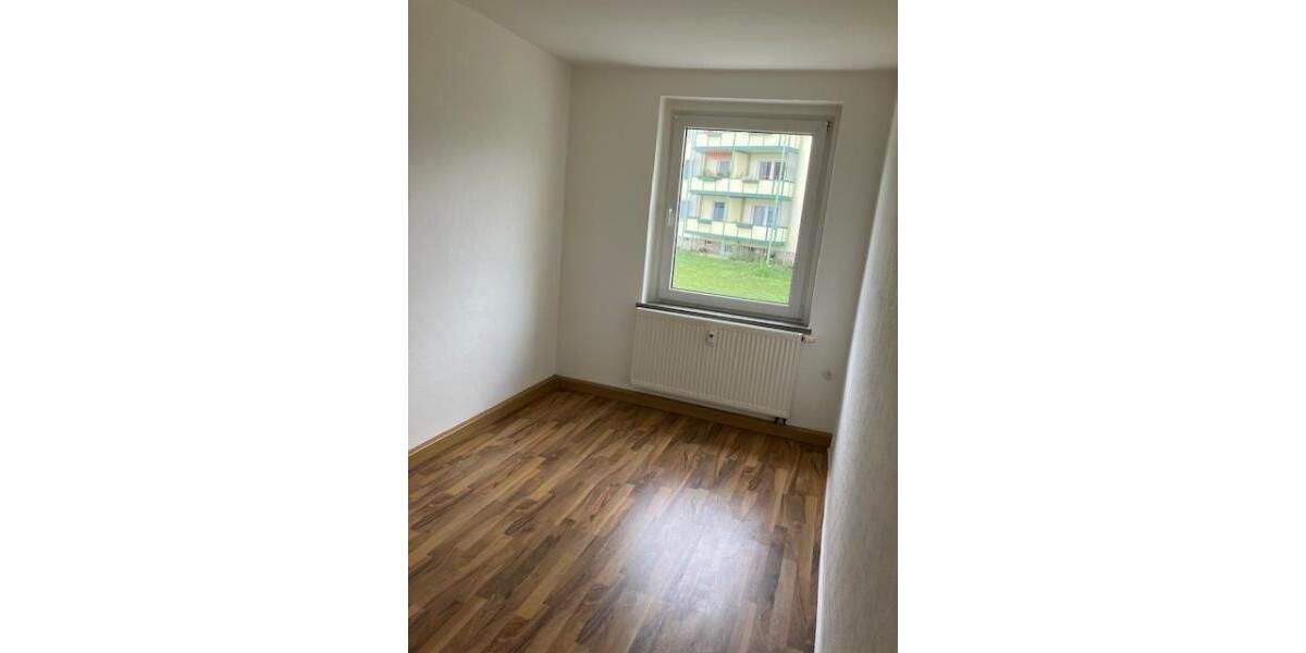 Etagenwohnung RC OT Mylau Mylau - 3 Zimmer, 61 m&sup2;, 390&euro; | Angebot:25662886