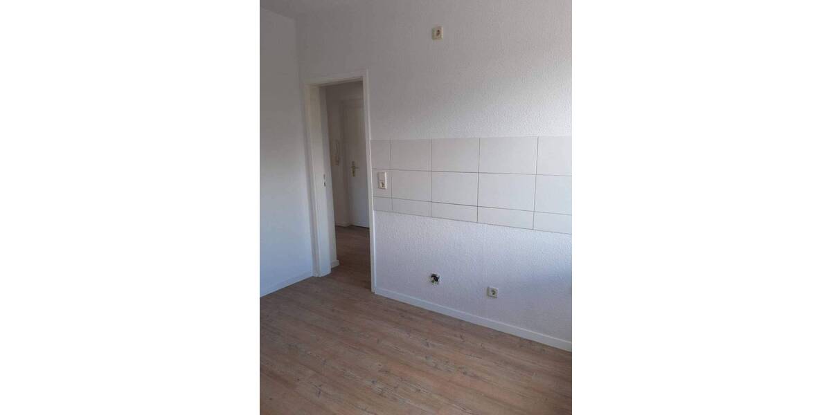 Etagenwohnung Plauen Ostvorstadt - 2 Zimmer, 50 m&sup2;, 290&euro; | Angebot:26778449