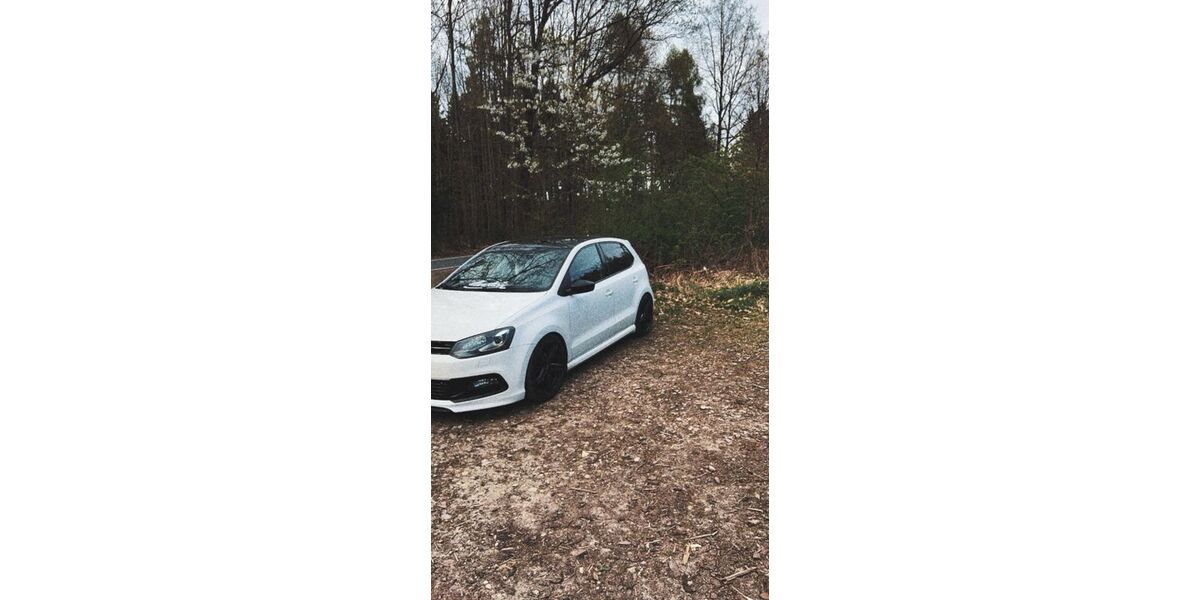VW Polo 133.411 km 7.499 &euro; Treuen 08233