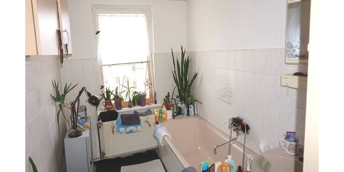 Mehrfamilienhaus, Wohnhaus Oelsnitz - 6 Zimmer, 200 m&sup2;, 74.000&euro; | Angebot:25985881
