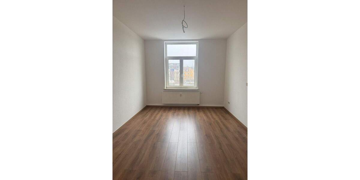 Etagenwohnung Plauen Preißelpöhl - 3 Zimmer, 87 m&sup2;, 520&euro; | Angebot:25701112