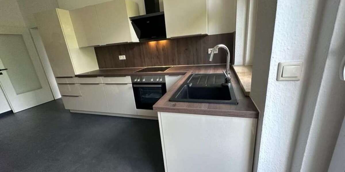 Etagenwohnung Plauen Neundorfer Vorstadt - 3 Zimmer, 80 m&sup2;, 520&euro; | Angebot:26089283