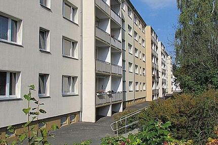 Wohnung Reichenbach im Vogtland - 4 Zimmer, 72 m&sup2;, 350&euro; | Angebot:25857020