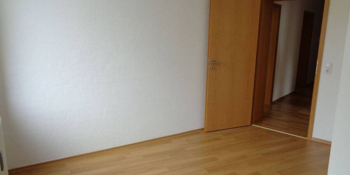 Etagenwohnung Plauen Westend - 3 Zimmer, 81 m&sup2;, 535&euro; | Angebot:26740399