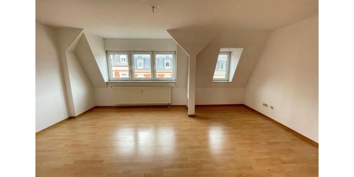 Dachgeschoßwohnung Plauen Bahnhofsvorstadt - 3 Zimmer, 77 m&sup2;, 382&euro; | Angebot:23032907