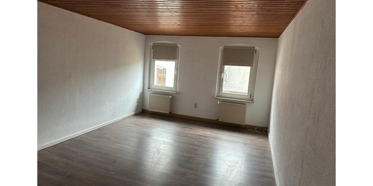 Etagenwohnung Auma-Weidatal Weidatal - 3 Zimmer, 90 m&sup2;, 750&euro; | Angebot:25139547