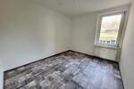 Etagenwohnung Reichenbach im Vogtland - 3 Zimmer, 71 m&sup2;, 425&euro; | Angebot:25442741