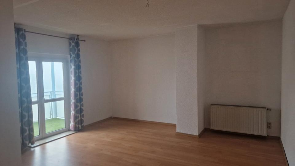 Etagenwohnung Schöneck/Vogtland Vogtland - 4 Zimmer, 100 m&sup2;, 99.000&euro; | Angebot:26785567