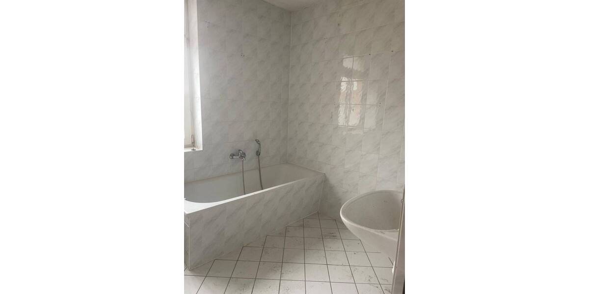 Etagenwohnung Plauen Preißelpöhl - 2 Zimmer, 60 m&sup2;, 28.000&euro; | Angebot:26080764