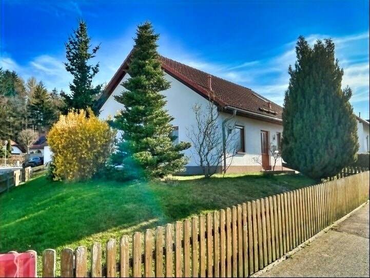 Einfamilienhaus Falkenstein - 4 Zimmer, 137 m&sup2;, 285.000&euro; | Angebot:26128492