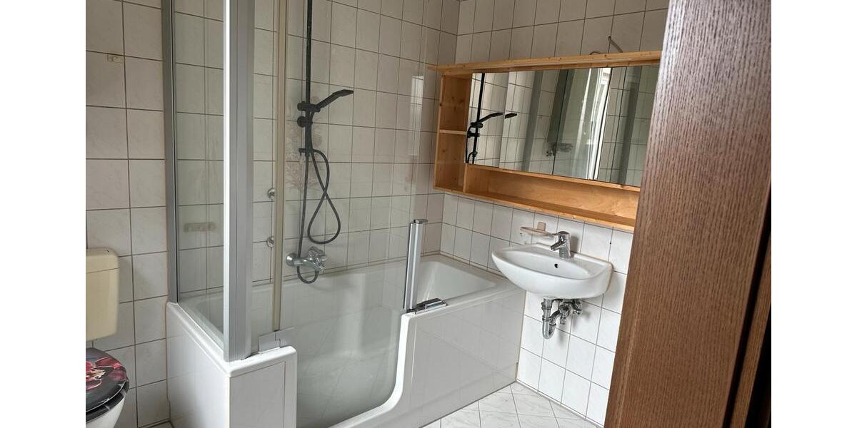 Etagenwohnung Auma-Weidatal Weidatal - 3 Zimmer, 90 m&sup2;, 750&euro; | Angebot:25139547