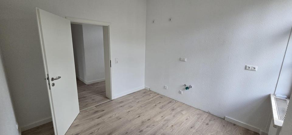 Etagenwohnung Lengenfeld - 2 Zimmer, 48 m&sup2;, 312&euro; | Angebot:26662899
