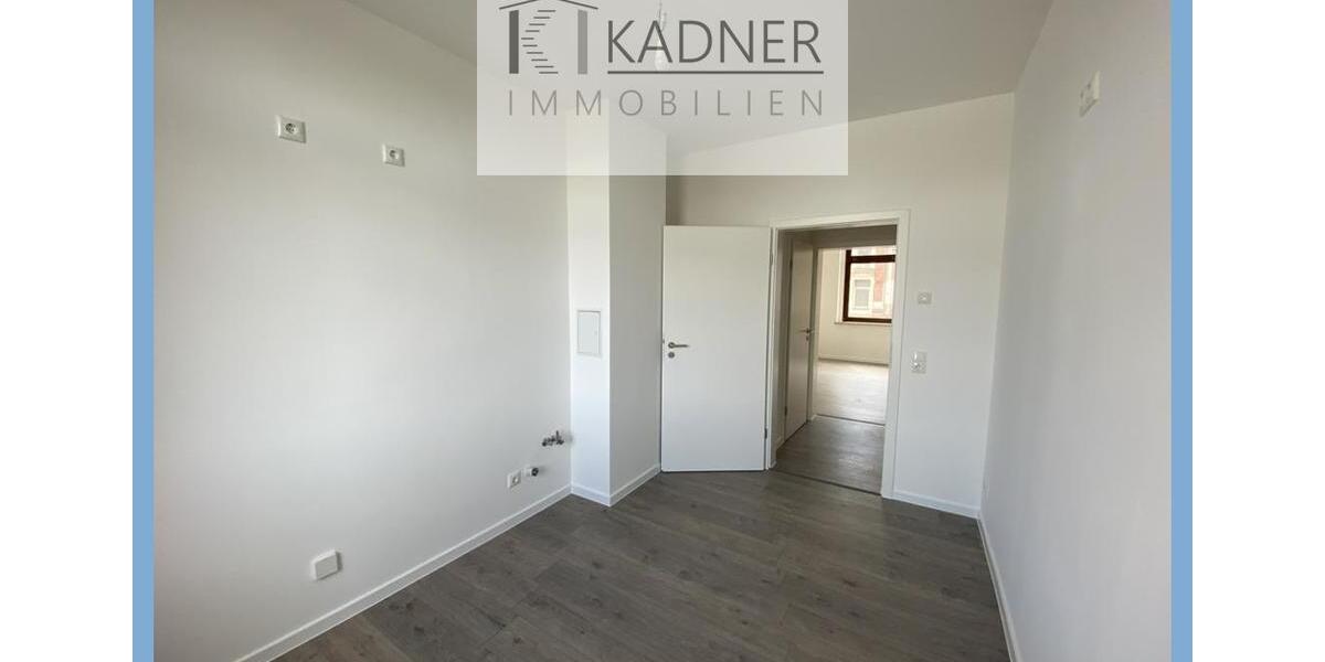 Etagenwohnung Plauen Bahnhofsvorstadt - 4 Zimmer, 100 m&sup2;, 550&euro; | Angebot:24658685
